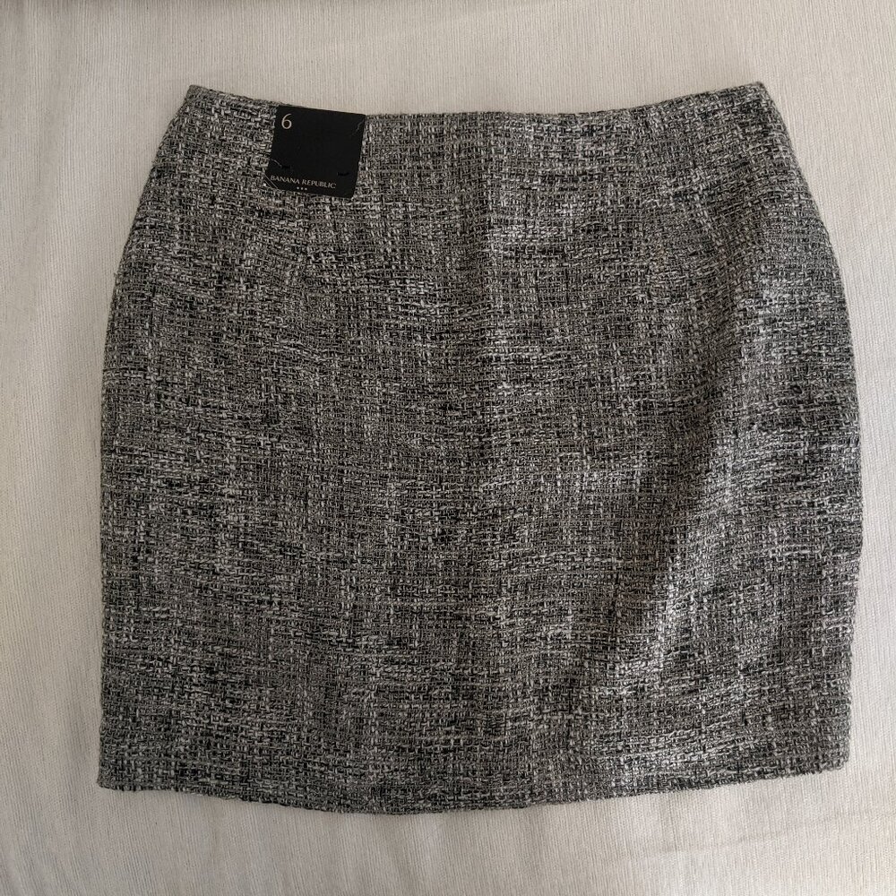 NEW Banana Republic Zip-Up Tweed Skirt, Size 6, Tags ON!